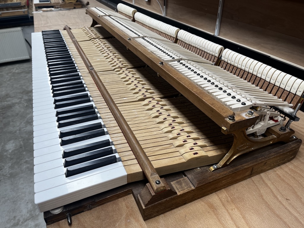 Bechstein IV gerestaureerd